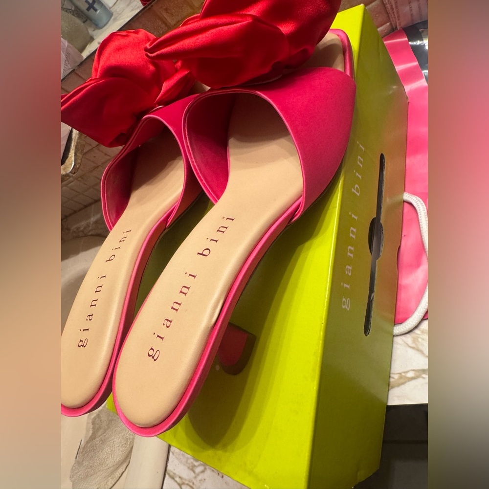 Gianni Bini Red Satin Floral Heels - Picture 2 of 3